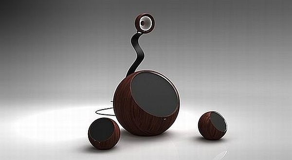 Đây là chiếc loa độc đáo của nhà thiết kế người Đức Andre Diekneite. Đôi loa được thiết kế dưới dạng một bóng đèn nhỏ phía trên như mặt trăng sáng giữa không gian âm nhạc.