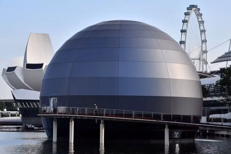 "Như mọi Apple Store khác trên thế giới, Apple Marina Bay Sands sẽ mang đến những điều tốt đẹp nhất cho người dùng, tại một địa điểm vốn mang tính biểu tượng của Singapore. Chúng tôi đang rất nóng lòng mong gặp các bạn'', đại diện Apple nói thêm.