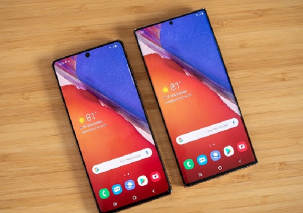 Samsung là một trong những hãng làm tốt nhất trong việc tối đa hóa không gian màn hình trên sản phẩm và mới đây nhất là khoét lỗ tròn cho camera selfie trên Samsung Galaxy Note 20 Ultra. Điều này phần nào đáp ứng nhu cầu thẩm mỹ về thiết kế của sản phẩm mà Samsung luôn mang lại.