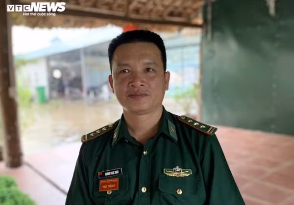 Sao nghin nguoi nhon nhip nhap canh trai phep qua Ha Giang giua dai dich?