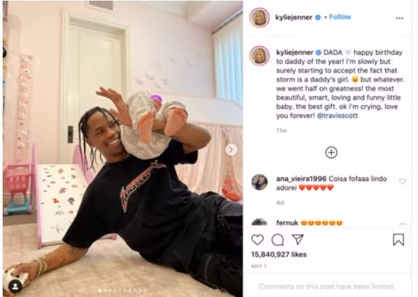 Kylie Jenner chúc mừng sinh nhật chồng cũ Travis Scott. Cặp đôi đã "đường ai nấy đi" và thống nhất chia sẻ quyền nuôi con vào cuối năm ngoái.