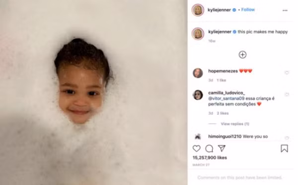 Không hổ danh là nữ hoàng Instagram, mọi bức ảnh Kylie Jenner đăng tải trên trang cá nhân đều nhận lượt like khủng. Ảnh cô con gái của Kylie Jenner chơi đùa trong bồn tắm thu vể 15,2 triệu lượt like.