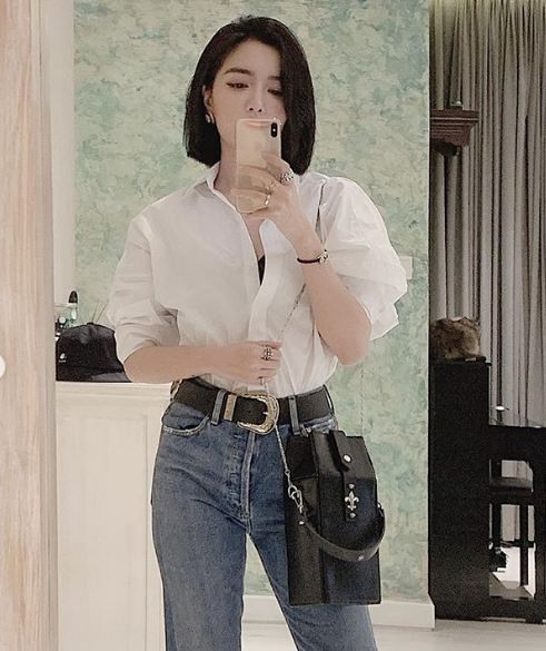 Hiện tại, Bích Phương là một trong những nghệ sĩ Vbiz có tầm ảnh hưởng lớn tới giới trẻ Việt, không chỉ bởi gu âm nhạc hiện đại, style phong cách mà còn bởi tính cách vui vẻ và cực kỳ lầy lội.