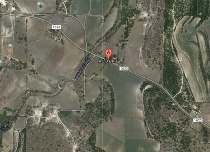 Một miếng đất đắt đỏ khác được rao bán trên internet là Albert, Texas khi nó được chào giá tới 2,5 triệu USD. Miếng đất này ban đầu được cho là thuộc sở hữu của người đàn ông có tên Bobby Cave với giá 216.000 USD, ông đầu tư 500.000 USD để tu sửa và sau đó bán lại cũng trên chính eBay với giá 2,5 triệu USD.