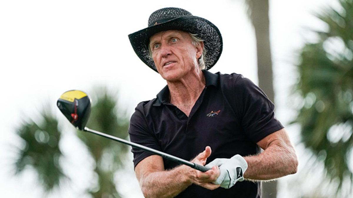 Greg Norman nổi tiếng nhờ 91 lần thắng giải quốc tế, bao gồm 20 PGA Tours và 2 giải The Open Championships 1986 và 1993. Ngoài chơi golf, ông còn mở công ty thiết kế sân golf, có dòng sản phẩm quần áo mang tên mình, đầu tư cả rượu vang và kiếm bộn tiền nhờ những công việc này.