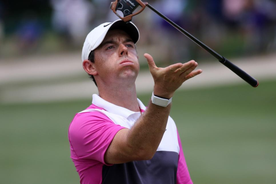 Nhân vật cuối cùng lọt top những tay golf kiếm nghìn tỷ là Rory McIlroy - golfer đã quá ''nhẵn mặt'' tại PGA cũng như European Tours. Anh trở thành đại diện thương hiệu cho Nike từ năm 2013 với doanh thu 10-20 triệu USD mỗi năm.