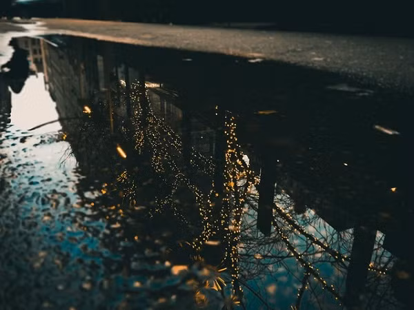 Tất nhiên những bức ảnh này đều đã được qua chỉnh sửa nhằm tôn lên vẻ đẹp nhờ tông màu và hiệu ứng ánh sáng.