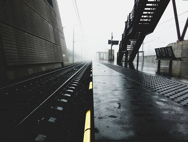 Nhằm hạn chế nhược điểm của iPhone 5S đó là không thể zoom ảnh ở xa, hầu hết những pô ảnh trong album này đều được chụp ở khoảng cách tương đối gần. Tuy nhiên lại tạo được hiệu ứng chiều sâu đến không ngờ.