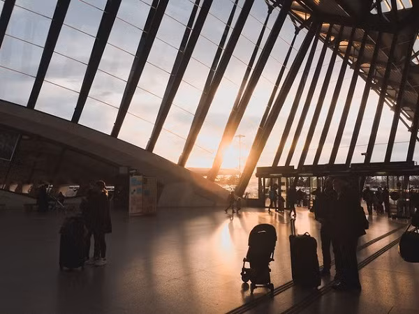 Tài khoản có tên mounir_belmokhtar gây sốt mạng xã hội Instagram nhờ bộ ảnh hoài cổ tuyệt đẹp được chụp bằng một chiếc iPhone 5S - vốn đã ra đời cách đây 7 năm.