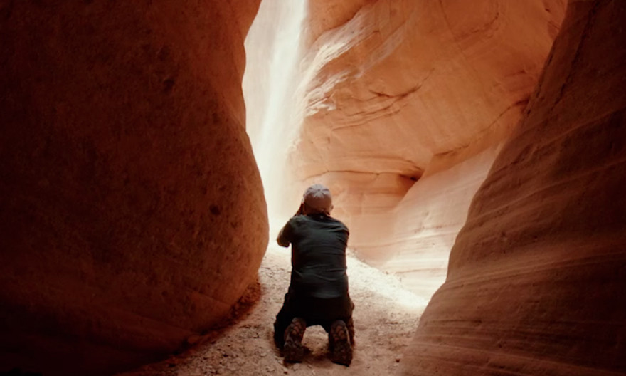 Nhiếp ảnh gia Charles O'Rear đang tác nghiệp tại Utah.