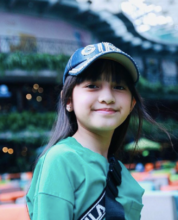 Bà Suzanne có tiền tiết kiệm để hỗ trợ con tiếp tục học sau này và khẳng định rằng, mình và chồng không hề sống dựa vào khoản thu nhập của con gái.