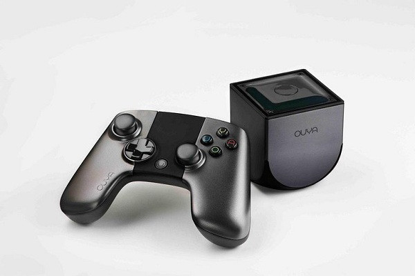 Năm 2013, Ouya từng nổi tiếng là dự án thành công nhất lịch sử sản phẩm từ nguồn quỹ Kickstarter với hàng triệu USD được người chơi đóng góp. Với giá chỉ 99 USD, nó khá dễ tiếp cận đến người chơi nhưng lại có thiết kế hạn chế và thiếu đi những game cơ bản.