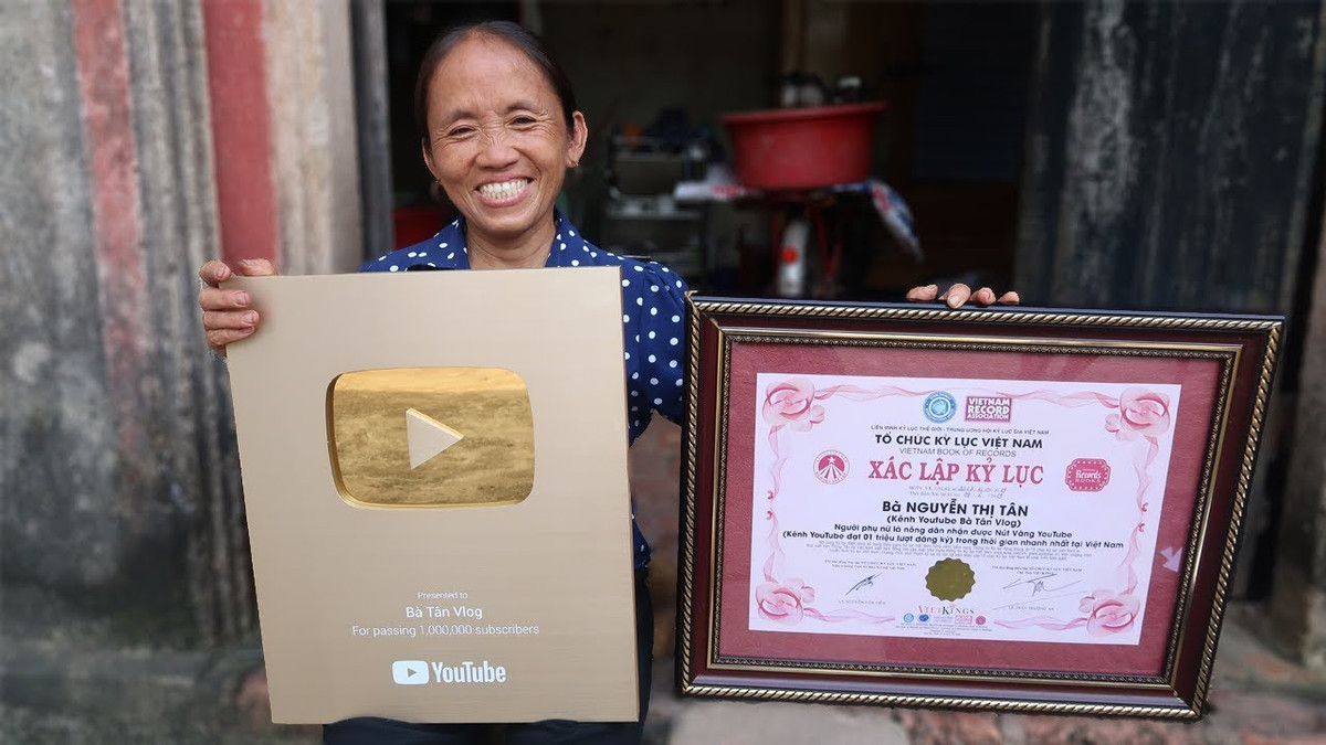 Ở thời điểm hiện tại, kênh Bà Tân Vlog đang có hơn 3,85 triệu người theo dõi cùng với đó là khoảng 626 triệu lượt xem tuy nhiên gần đây trung bình chỉ thu hút được khoảng 90.000 đăng kí theo dõi mới mỗi tháng.