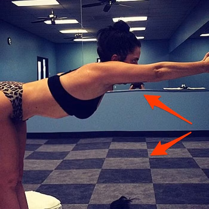 Trong hình tập thể dục, nữ ca sĩ Lady Gaga đã photoshop "nhẹ" để phần bắp tay trở nên thon gọn hơn?