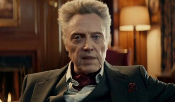 Christopher Walken - siêu sao Hollywood từng gây bất ngờ khi không sở hữu máy tính và điện thoại di động. Vợ của Christopher từng chia sẻ, nam diễn viên không muốn ''tự làm khổ mình'' bằng cách tìm kiếm hình ảnh và tên tuổi mình trên internet.