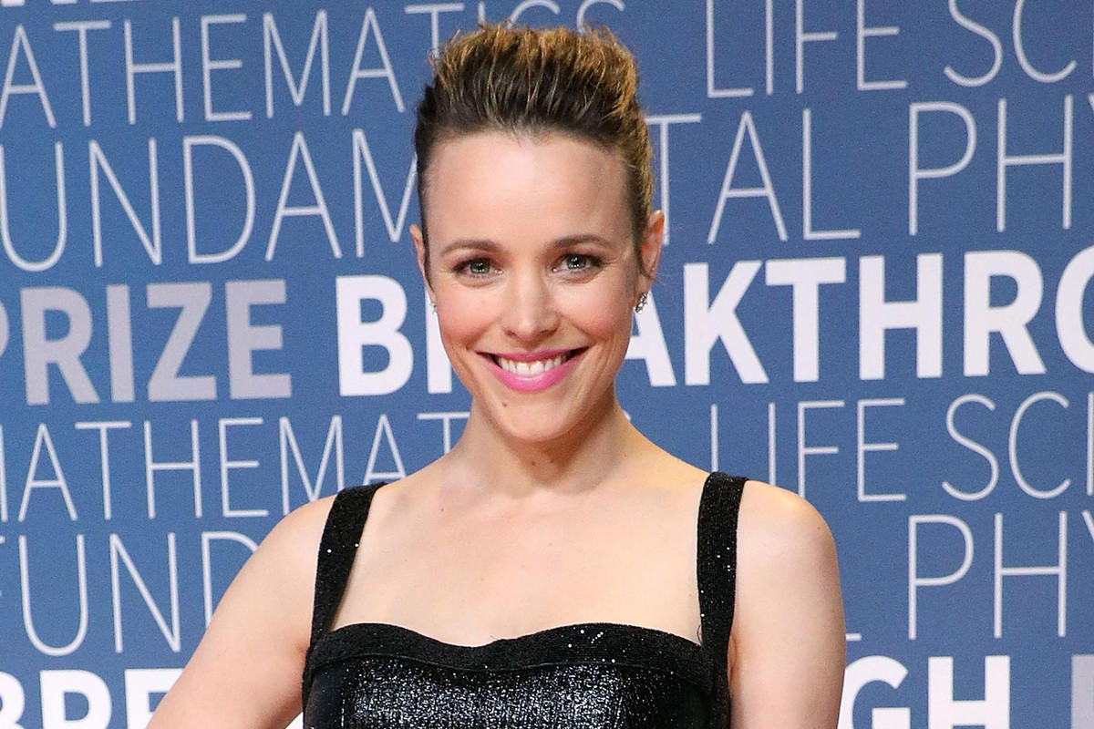 Cách đây vài năm, mỹ nhân đình đám của About Time - Rachel McAdams thậm chí không biết dùng email và chỉ theo dõi tình hình thế giới qua đài phát thanh. Cô bị nhiều người cho là quá lạc hậu trong thời điểm công nghệ và internet đang cực kỳ phát triển như hiện nay.