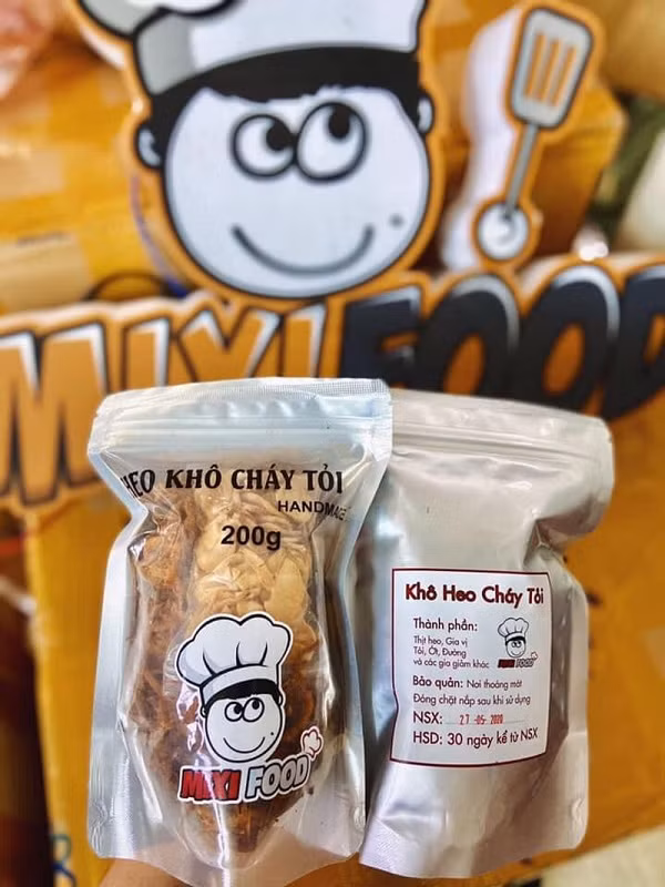 Là một trong những nam streamer giàu nhất Việt Nam hiện nay, ngoài công việc liên quan đến Esports thì Tộc trưởng Độ Mixi còn là người sáng lập của chuỗi đồ ăn vặt MixiFood và là ông chủ của cửa hàng quần áo MixiShop.