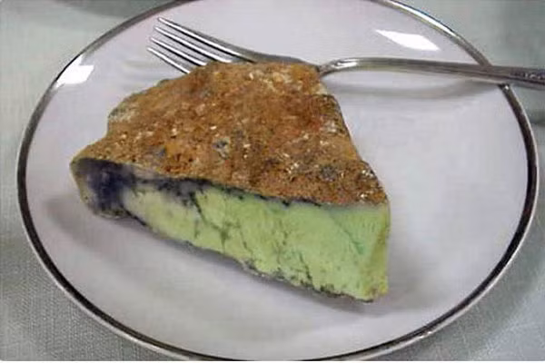 Miếng gà rán giòn rụm ''lừa tình'' nhất mạng xã hội chưa chắc đã hấp dẫn bằng ''miếng bánh'' thơm ngon này.