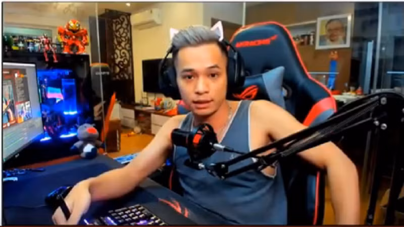 Chưa đầy 1h sau, kẻ nặc danh đã trả lời lại, với giọng điệu sám hối khác hẳn lúc trước. Hắn bày tỏ sự hối hận và mong Độ Mixi rút đơn tố cáo gửi đến cơ quan chức năng.