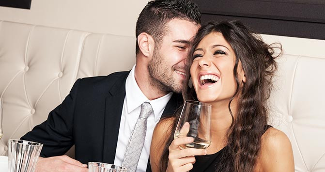 Bi sugar daddy gia mao lua dao hang nghin USD