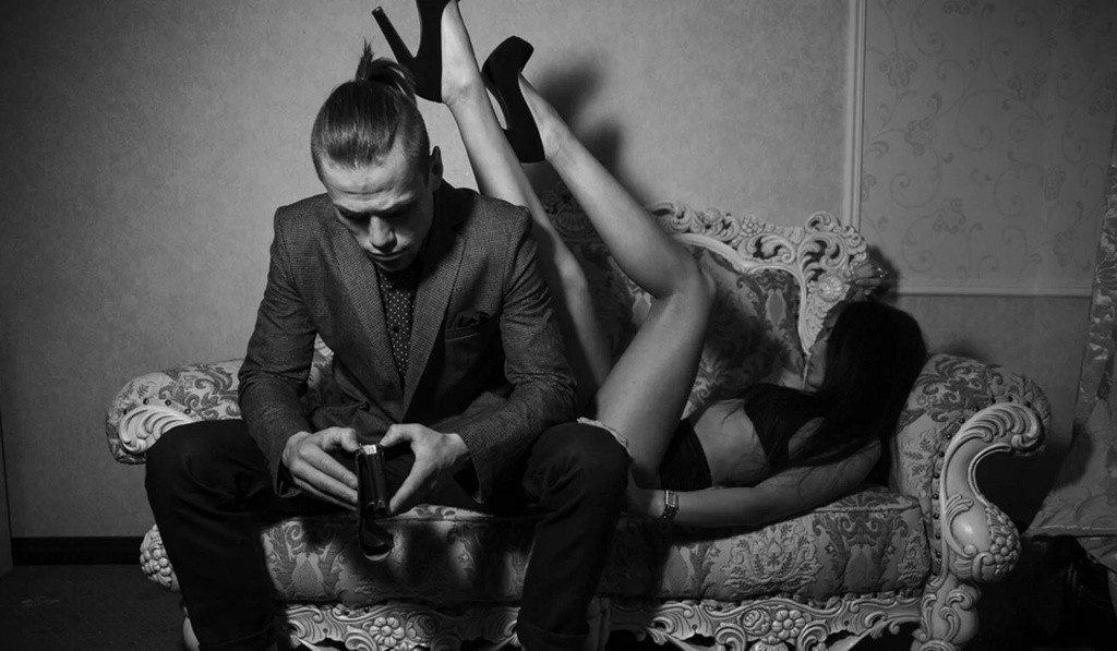 Bi sugar daddy gia mao lua dao hang nghin USD-Hinh-2