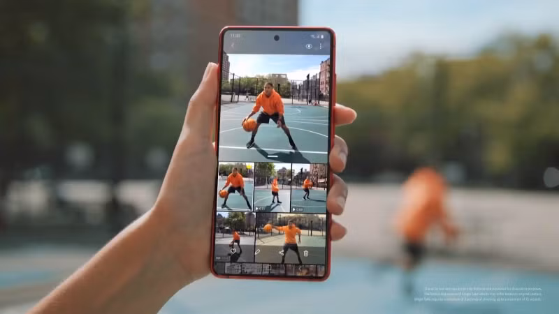 Cảm biến vân tay cũng được tích hợp vào bên trong màn hình.