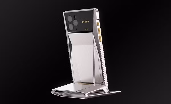 Sẽ có 3 phiên bản được bán ra bao gồm: Cyberphone Lite, Cyberphone và Cyberphone Billionaire với mức giá lần lượt là 6.910 USD (khoảng 160 triệu đồng), 7.680 USD (khoảng 178 triệu đồng) và 19.990 USD (khoảng 464 triệu đồng).