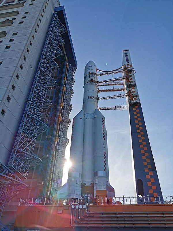 Và Trường Chinh 5 Y4 là tên lửa đầu tiên của Trung Quốc "đủ trình" thực hiện nhiệm vụ trên quỹ đạo chuyển giao giữa Trái Đái và sao Hỏa.