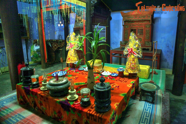 Về thơ Nôm của Tuy Lý vương, ngoài những bài xướng họa với các danh sĩ đương thời, hiện còn truyền lại các tác phẩm "Nữ phạm diễn nghĩa từ", "Nghinh tường khúc" và "Hòa lạc ca" (làm chung với anh là Miên Thẩm và em là Miên Bửu).