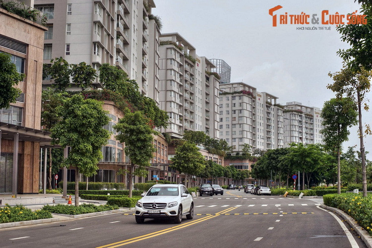 Đến năm 2020, bán đảo Thủ Thiêm tiếp tục được “nâng tầm” với quyết định thành lập thành phố Thủ Đức thuộc TP HCM, mà Thủ Thiêm là một đô thị trọng điểm của thành phố đặc biệt này. Ảnh: Khu đô thị Sa La ở Thủ Thiêm.