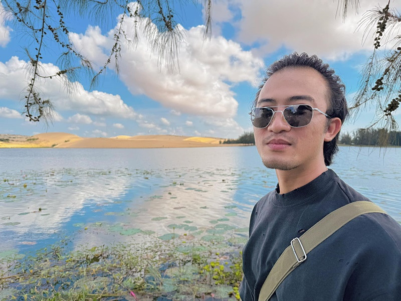 Anh đến nay vẫn muốn giữ kín chuyện tình cảm. Ảnh: FBNV.