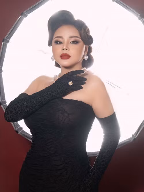 Được các đạo diễn tin tưởng, Lê Giang đắt show đóng phim.