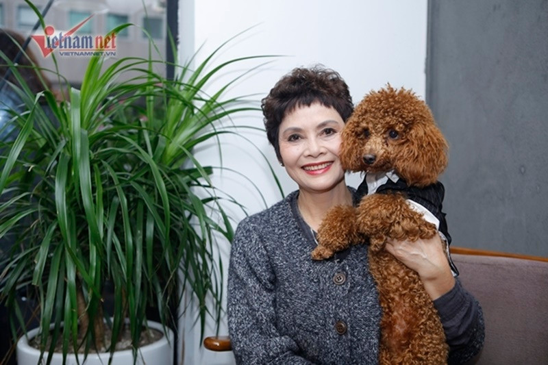 Khi rảnh rỗi, nghệ sĩ Minh Châu lướt mạng, nấu ăn, đi chơi, du lịch với bạn. Ảnh: Vietnamnet.