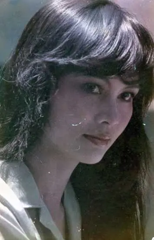 Sau 10 năm sống ly thân, chồng nghệ sĩ Minh Châu qua đời. Bà về làm tang chu tất cho bố của con gái. Ảnh: Dân Việt.