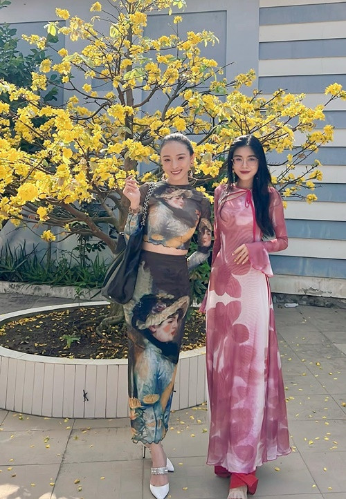 Chia sẻ trên Người Đưa Tin, Phương Nga cho hay: "Tình cảm giữa hai chúng tôi hơn cả tình yêu, nếu nói là tình yêu thì bình thường quá, chúng tôi là tri kỷ, chúng tôi luôn dành cho nhau sự chân thành nhất, gọi là tình bạn thì không đúng, hơn cả tình bạn. Tôi luôn cảm ơn Thùy Dung đã ở bên cạnh tôi những lúc tôi khốn cùng và sợ hãi nhất".