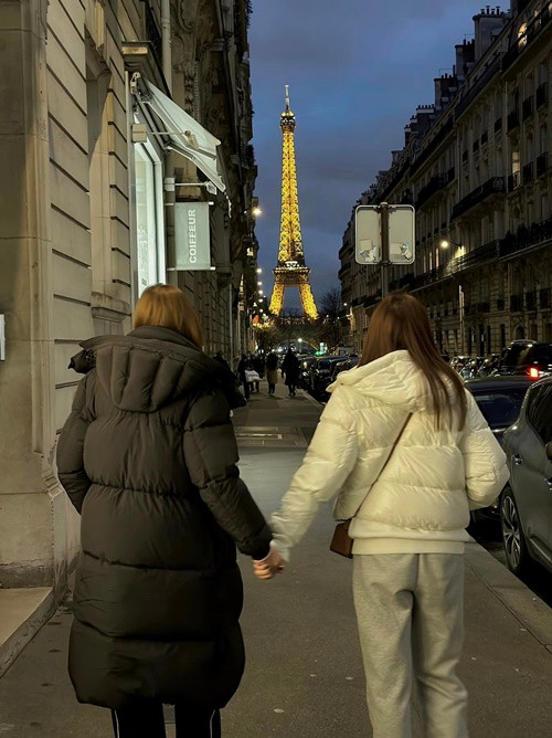 Kỳ Duyên - Minh Triệu dính tin đồn hẹn hò từ năm 2018 khi thường xuyên đăng ảnh mặc đồ đôi, đi du lịch cùng nhau và dành cho nhau những lời nói, hành động ngọt ngào.