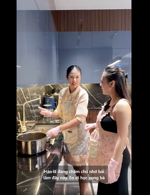 Sau khi học làm cách làm cua từ Phương Oanh, Ngọc Hân sẽ trổ tài nấu món này để đãi chồng.