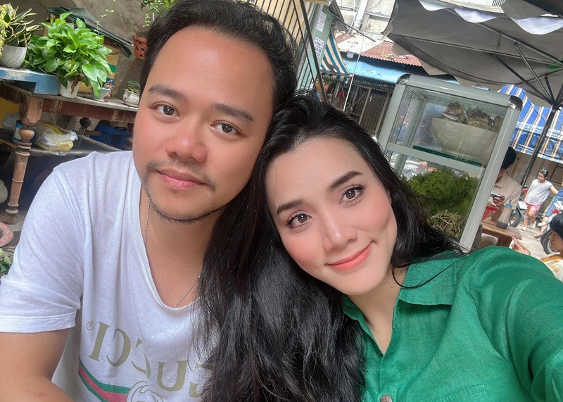 Cụ thể, trong Quý cô thừa kế 2, Trang Nhung vào vai Hải Đường - một ca sĩ nổi tiếng nhưng cuộc sống cá nhân lại đầy nước mắt. Hải Đường rất quyết liệt khi hành động, một phần giống tính cách thật của Trang Nhung ngoài đời.