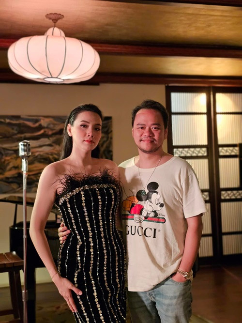 Phát ghen tổ ấm hạnh phúc của Trang Nhung và chồng đại gia Phat ghen to am hanh phuc cua Trang Nhung va chong dai gia