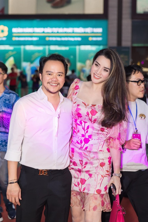 Tháng 4/2015, Trang Nhung hạ sinh con gái đầu lòng. Đến tháng 2/2018, vợ chồng nữ diễn viên chào đón con trai gia nhập tổ ấm.