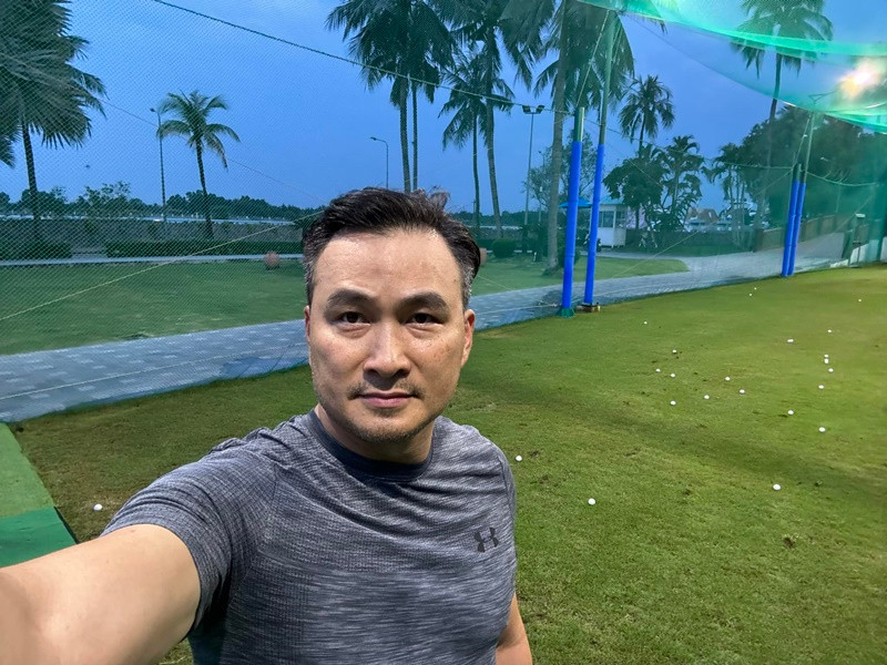 Chi Bảo giải nghệ năm 2021 sau nhiều năm làm diễn viên. Anh hiện bận rộn với công việc kinh doanh, từ thiện.