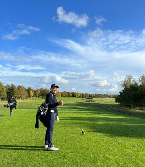 Chi Bảo có cuộc sống bình yên, hạnh phúc ở tuổi 51.