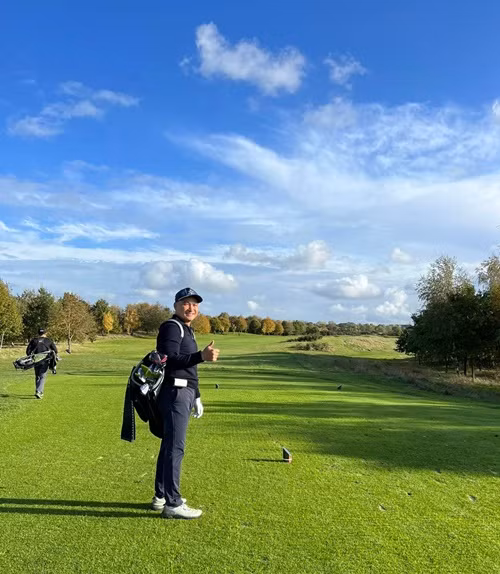 Chi Bảo có cuộc sống bình yên, hạnh phúc ở tuổi 51.