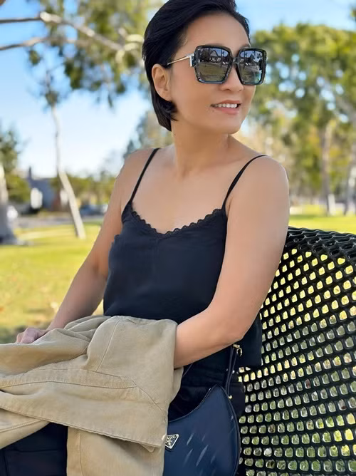 Hồng Đào ngày càng trẻ trung, gợi cảm. Ảnh: FBNV.