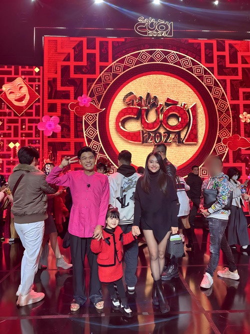 Anh còn là gương mặt quen thuộc của Gala Cười.