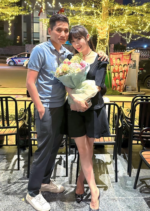 Quốc Khánh đã lập gia đình. Bà xã của nam MC tên Anh Thư.