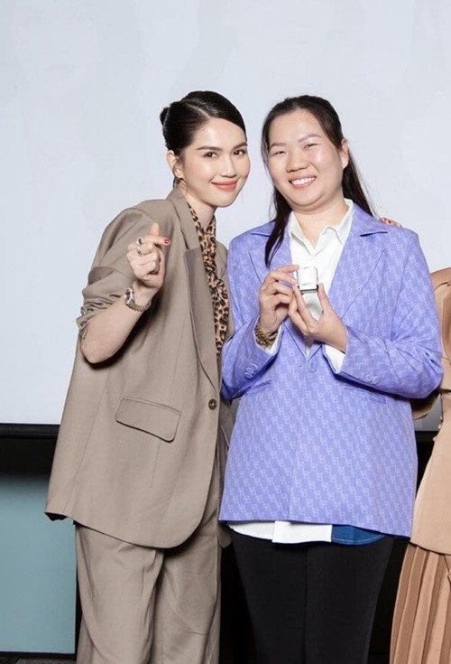 Về ồn ào của Ngọc Trinh, Thúy Kiều không có bất kì chia sẻ nào liên quan. Ảnh: FBNV.