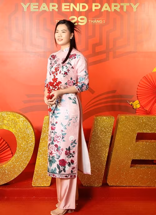 Thúy Kiều chia sẻ, cô giảm mười mấy kg nên vóc dáng thon gọn hơn. Ảnh: FBNV.