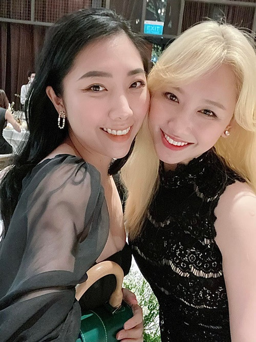 Huỳnh Mi và Hari Won có mối quan hệ chị dâu em chồng rất tốt đẹp.