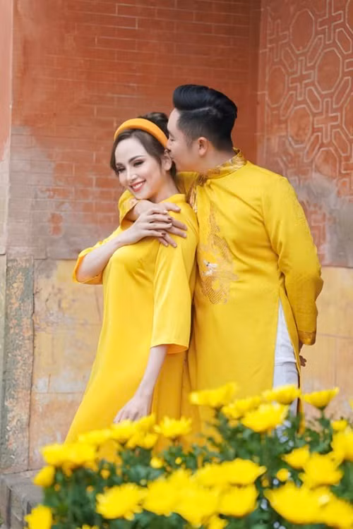 Thanh Duy làm việc cho một hãng xe hơi ở thành phố Vancouver, Canada. Anh còn kinh doanh thời trang và làm MC.